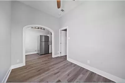 805 10th Street #2, Galveston, TX 77550 - Photo 4
