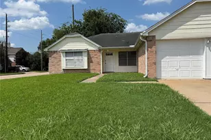 2103 Barrington Pl Dr, Sugar Land, TX 77478 - Photo 2