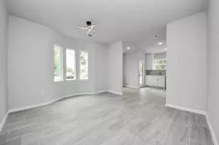 303 S Utah St, La Porte, TX 77571 - Photo 10