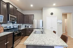 9256 Sea Gdn St, Houston, TX 77034 - Photo 6