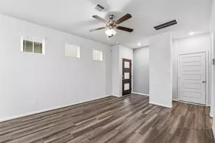 5507 Cuerta St, Houston, TX 77023 - Photo 8
