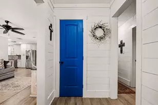 510 Brandywyne Dr, Friendswood, TX 77546 - Photo 2