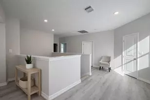 9315 Noel St, Houston, TX 77033 - Photo 6