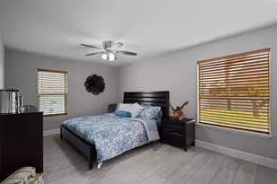 8100 Seawall Blvd, Galveston, TX 77551 - Photo 6
