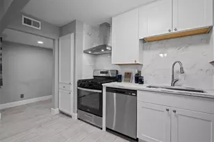 8100 Seawall Blvd, Galveston, TX 77551 - Photo 2