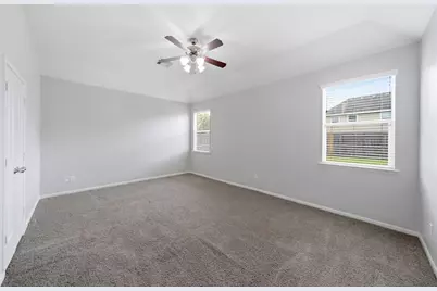 4207 Canterbury Park Lane, Pearland, TX 77584 - Photo 18