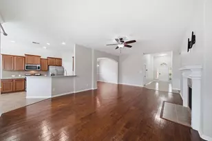 4207 Canterbury Park Ln, Pearland, TX 77584 - Photo 8