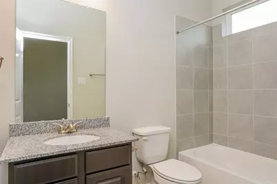 651 Lakeland Circle, Rosharon, TX 77583 - Photo 12