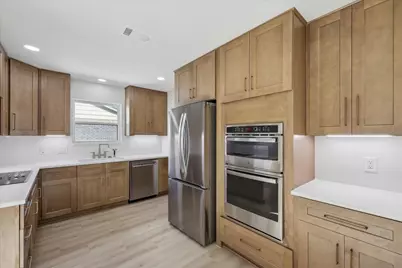 1150 Ivy Ln, Beaumont, TX 77706 - Photo 12