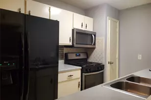 315 Willowick St, Tomball, TX 77375 - Photo 4