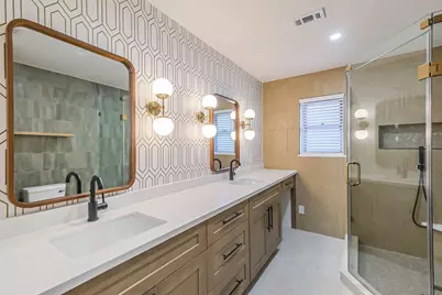 5607 Oak Trail Lane, Houston, TX 77091 - Photo 34