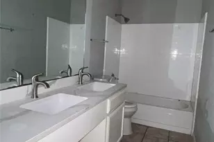 12318 De Forrest St, Houston, TX 77066 - Photo 2