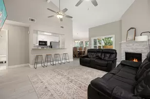 6526 Turtlewood St, Houston, TX 77049 - Photo 10