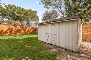 6526 Turtlewood St, Houston, TX 77049 - Photo 42