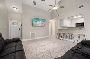 6526 Turtlewood St, Houston, TX 77049 - Photo 14