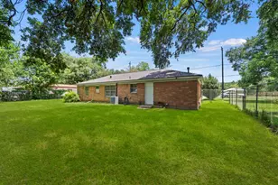 2304 Cedar Bayou Rd, Baytown, TX 77520 - Photo 12
