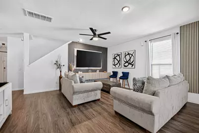 7031 Hobby Wind Ridge Drive, Houston, TX 77075 - Photo 10