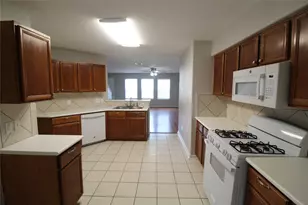 2834 Iris Valley Way, Houston, TX 77038 - Photo 6