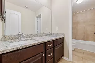 19327 N Cottonwood Green Ln, Cypress, TX 77433 - Photo 32