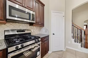 19327 N Cottonwood Green Ln, Cypress, TX 77433 - Photo 18