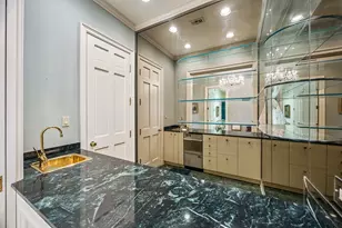 2121 Kirby Dr, Houston, TX 77019 - Photo 8