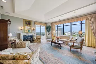 2121 Kirby Dr, Houston, TX 77019 - Photo 4