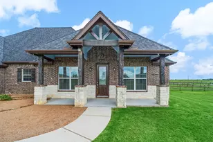 12427 Westview Cir, Needville, TX 77461 - Photo 2