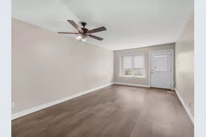 7945 Ellinger Lane, Houston, TX 77040 - Photo 4