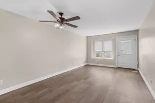 7945 Ellinger Ln, Houston, TX 77040 - Photo 4