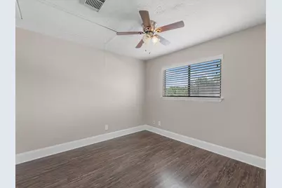 7945 Ellinger Lane, Houston, TX 77040 - Photo 20
