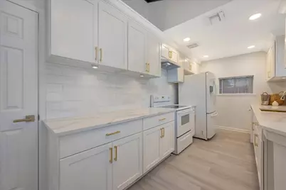 910 Beachcomber Lane, Houston, TX 77062 - Photo 24