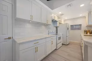 910 Beachcomber Ln, Houston, TX 77062 - Photo 24