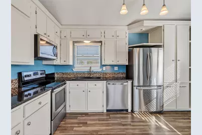 16527 Lewis Scott Road, Jamaica Beach, TX 77554 - Photo 36