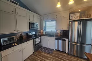 16527 Lewis Scott Rd, Galveston, TX 77554 - Photo 10