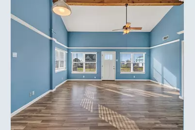 16527 Lewis Scott Road, Jamaica Beach, TX 77554 - Photo 34