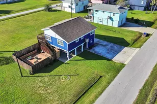 16527 Lewis Scott Rd, Jamaica Beach, TX 77554 - Photo 4