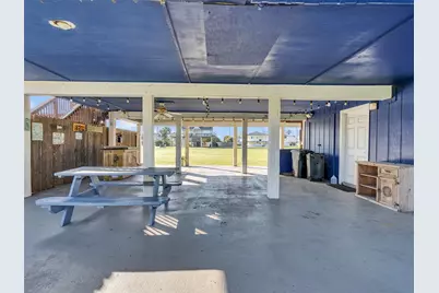 16527 Lewis Scott Road, Jamaica Beach, TX 77554 - Photo 18