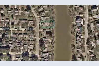 702 E Park Street, Sugar Land, TX 77498 - Photo 10