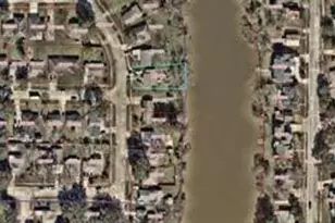 702 E Park St, Sugar Land, TX 77498 - Photo 10