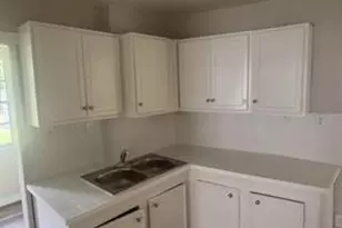702 E Park St, Sugar Land, TX 77498 - Photo 6