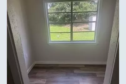 702 E Park Street, Sugar Land, TX 77498 - Photo 10