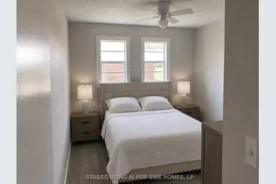 702 E Park Street, Sugar Land, TX 77498 - Photo 8