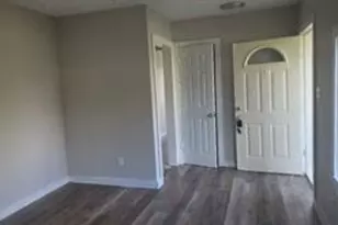 702 E Park St, Sugar Land, TX 77498 - Photo 2