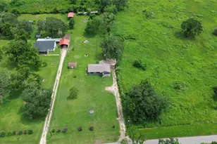 6615 Live Oak Dr, Jones Creek, TX 77541 - Photo 32