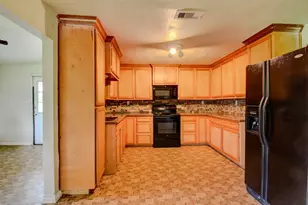 6615 Live Oak Dr, Jones Creek, TX 77541 - Photo 14