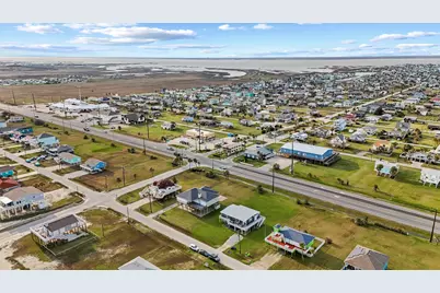 16526 Jamaica Beach Road, Jamaica Beach, TX 77554 - Photo 32