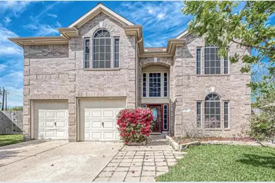 101 Spencer Landing, La Porte, TX 77571 - Photo 1