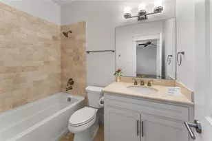 4938 Edison Park Ln, Houston, TX 77081 - Photo 10