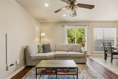 1401 Avenue O #Apt G, Huntsville, TX 77340 - Photo 4