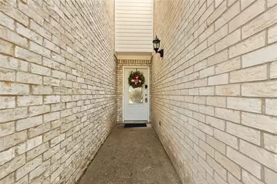 1401 Avenue O #Apt G, Huntsville, TX 77340 - Photo 2